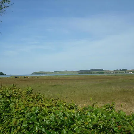 Fuerst Jaromar فندق 4*