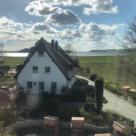 فندق Fuerst Jaromar ثيسو