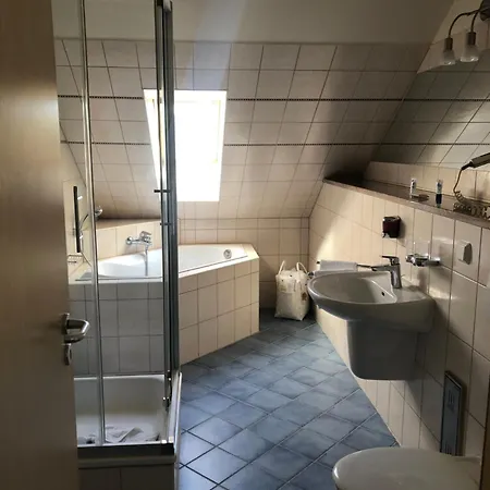 Fuerst Jaromar فندق