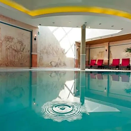 Hotel Fürst Jaromar 4*