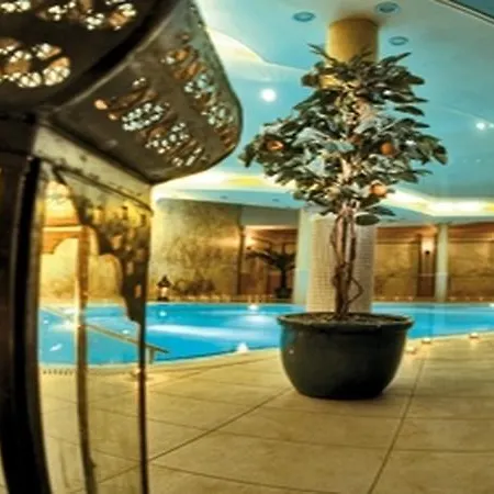 Fuerst Jaromar 4* ثيسو